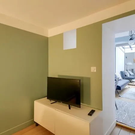 Superb Designer Loft In The Heart Of Paris! Apartment *